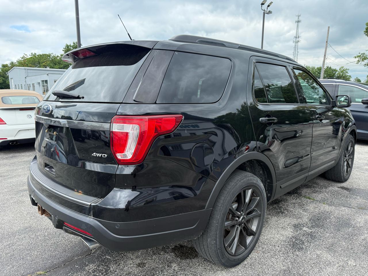Ford Explorer XLT 4WD 2018