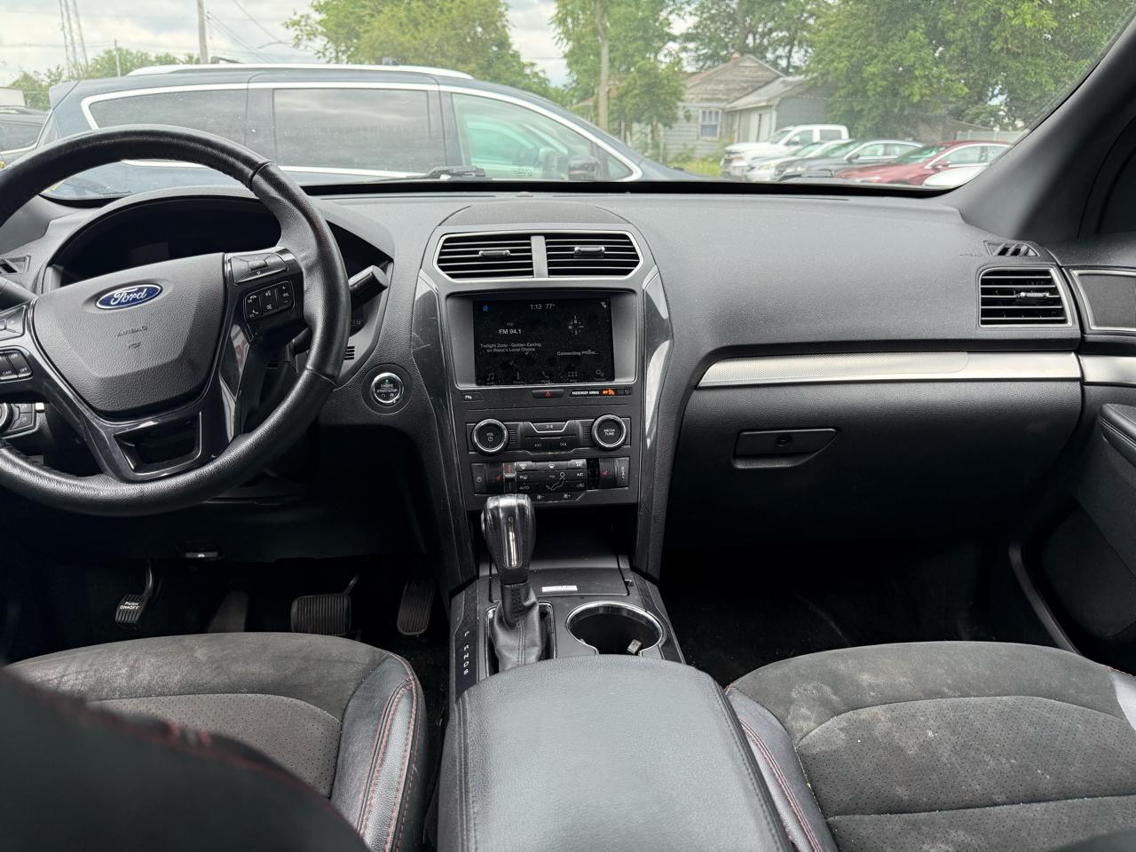 Ford Explorer XLT 4WD 2018
