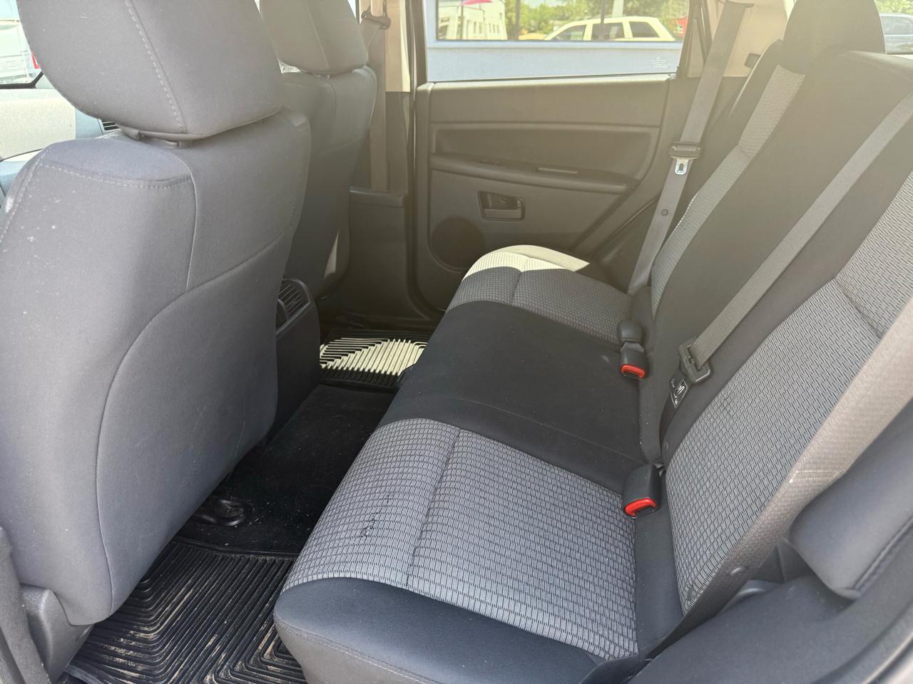 Jeep Grand Cherokee Laredo 4WD 2008