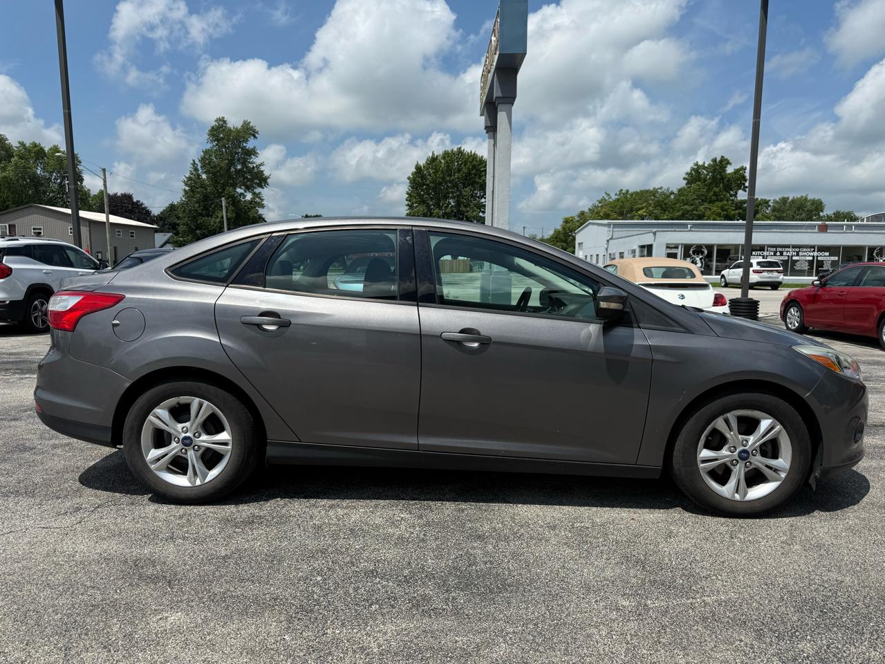 Ford Focus SE Sedan 2014