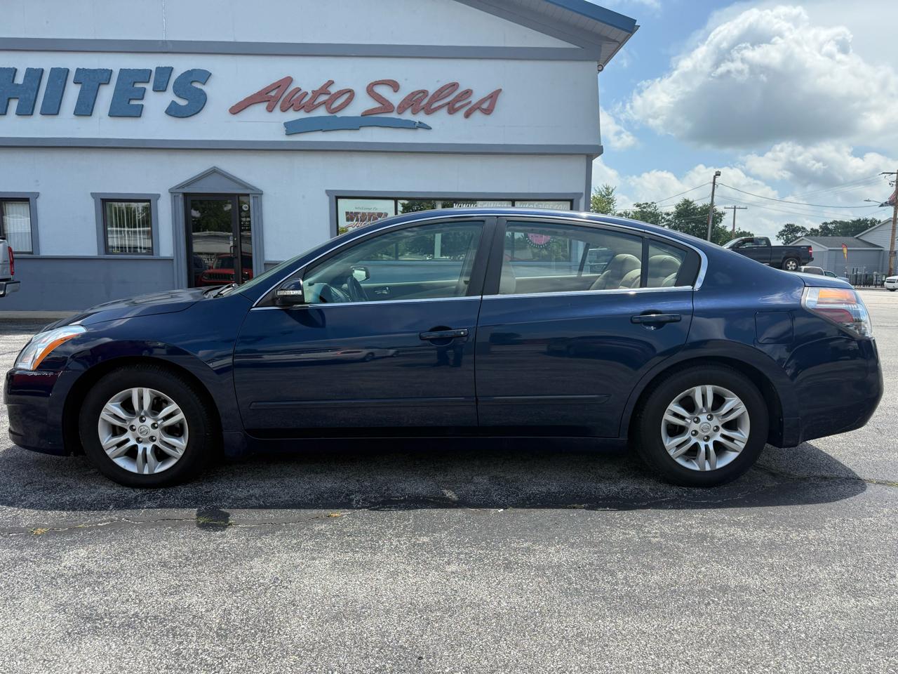 Nissan Altima 2.5 S 2010