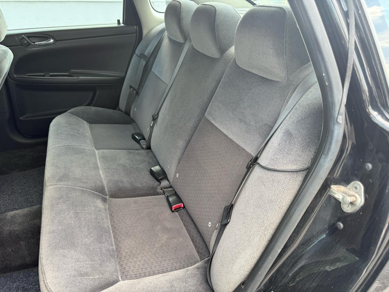 Chevrolet Impala LS 2010