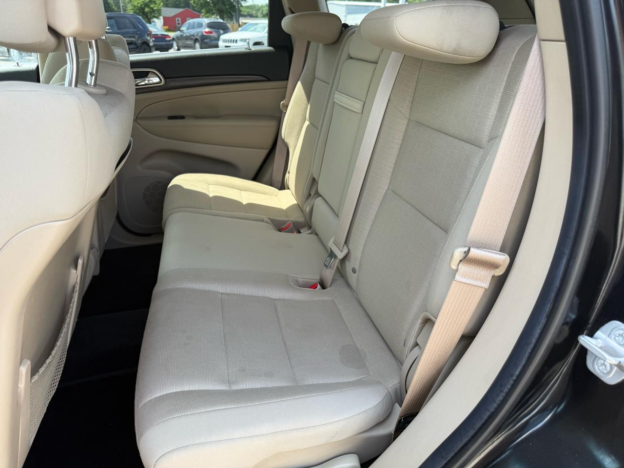 Jeep Grand Cherokee Laredo 2WD 2014