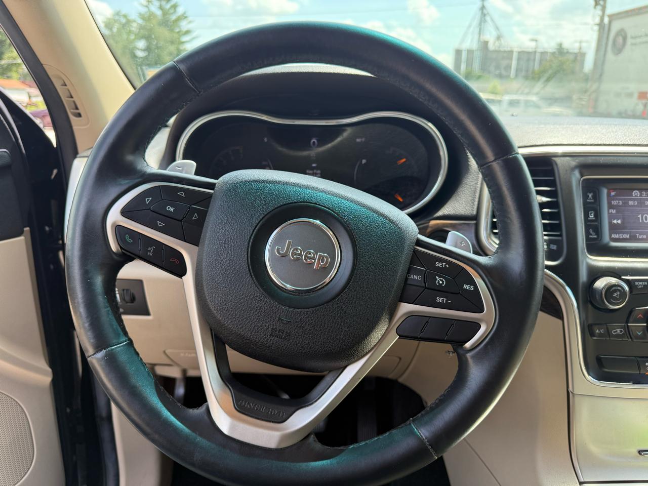 Jeep Grand Cherokee Laredo 2WD 2014