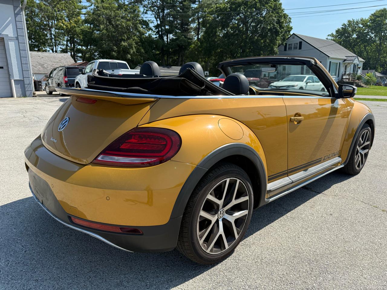 Volkswagen Beetle 1.8T Dune Convertible 2017