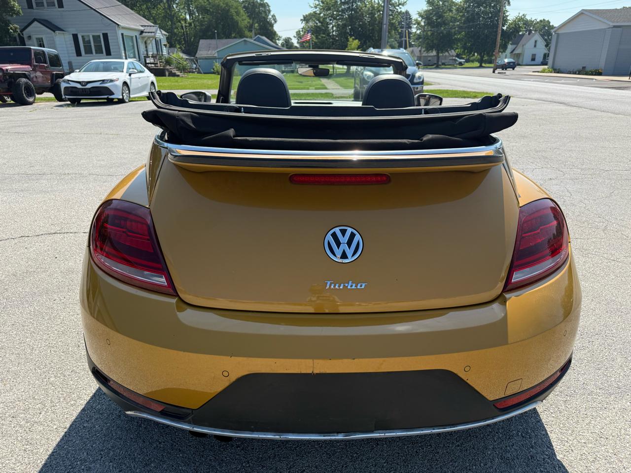 Volkswagen Beetle 1.8T Dune Convertible 2017