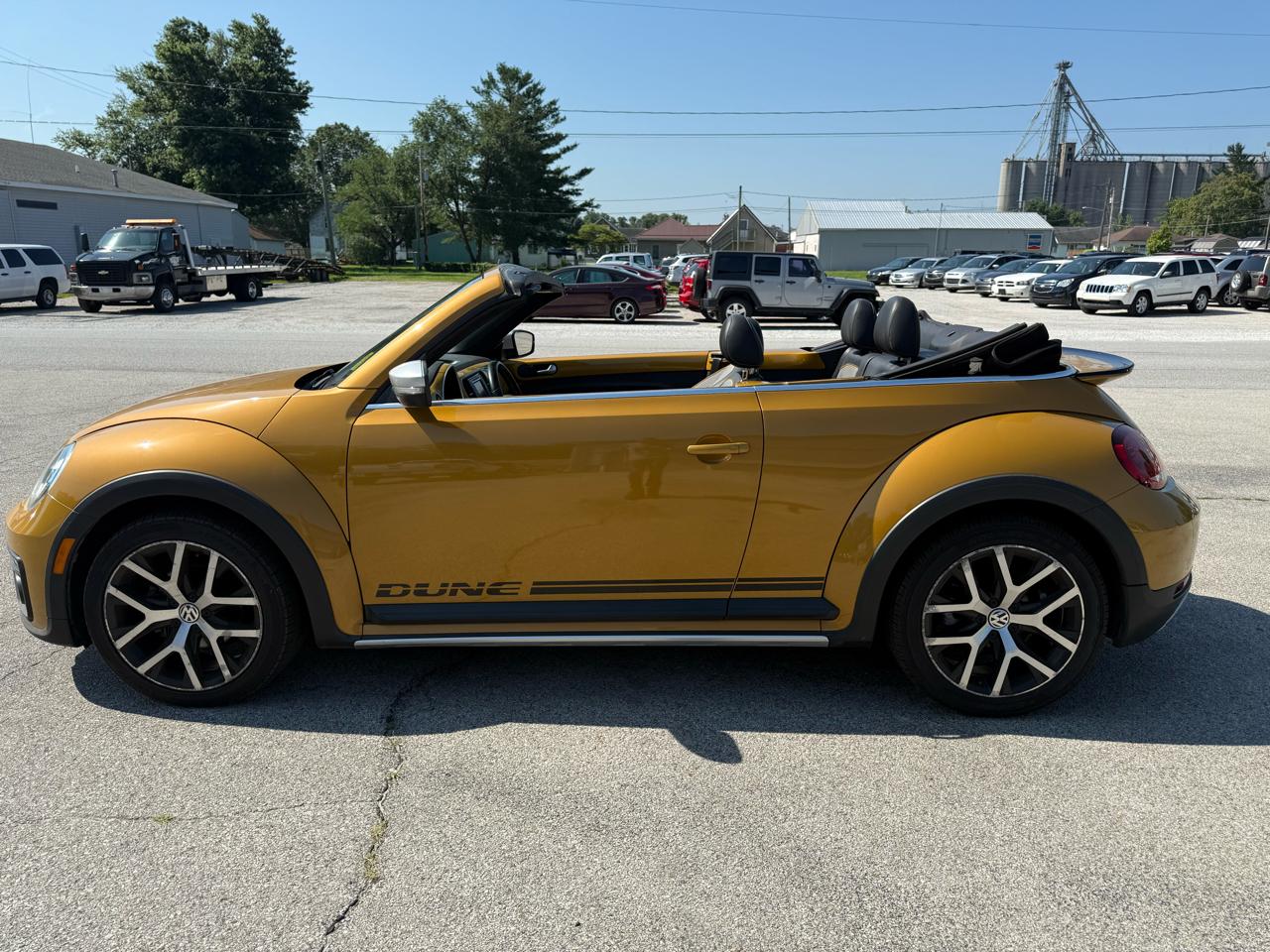 Volkswagen Beetle 1.8T Dune Convertible 2017