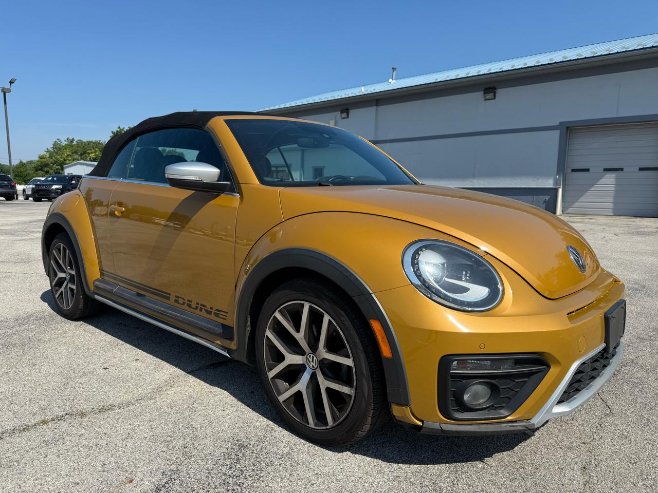 Volkswagen Beetle 1.8T Dune Convertible 2017