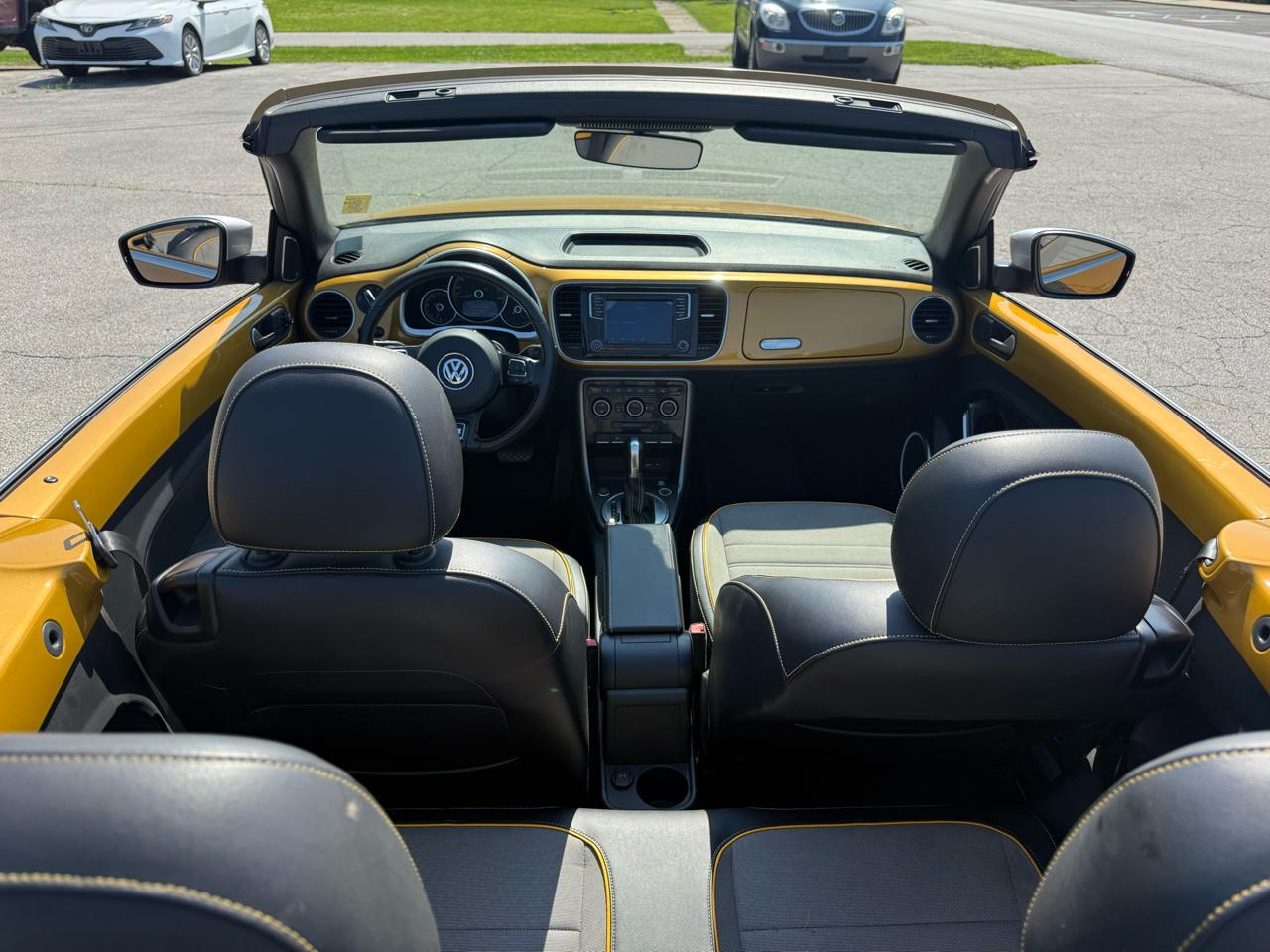 Volkswagen Beetle 1.8T Dune Convertible 2017