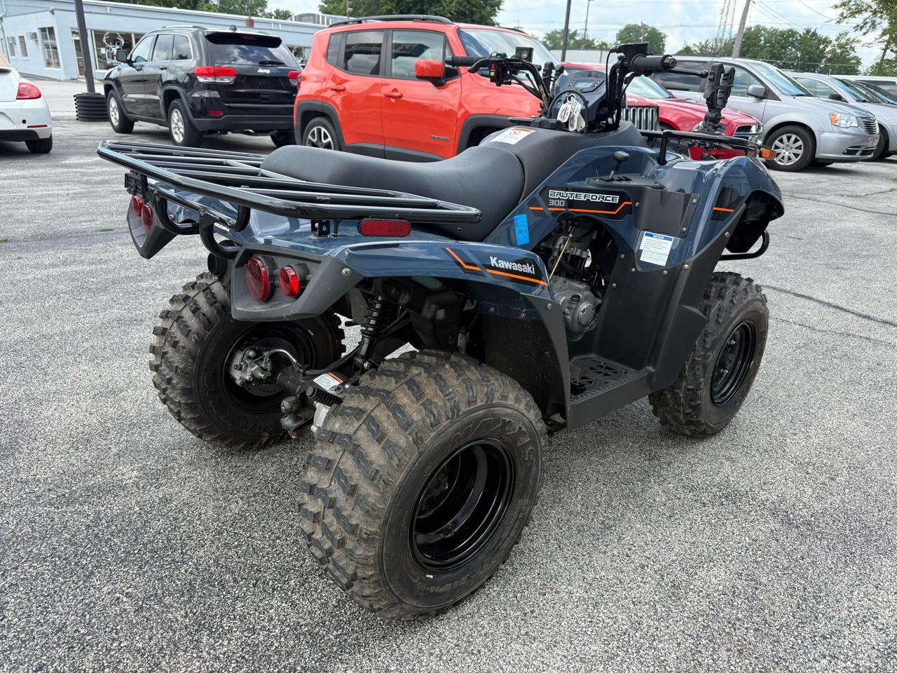 Kawasaki KVF300  2025