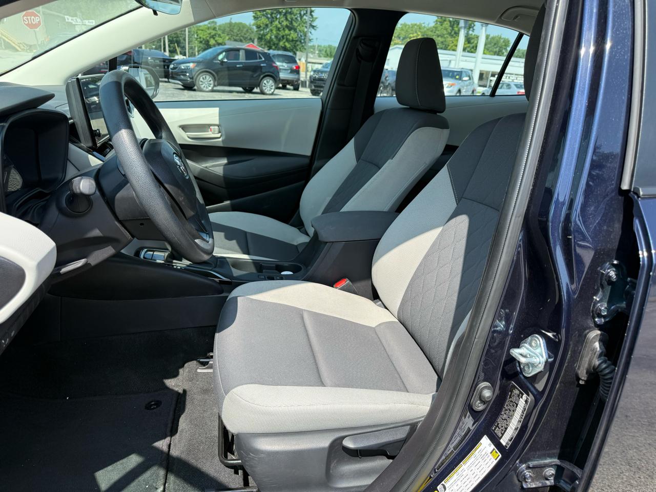 Toyota Corolla LE 2025