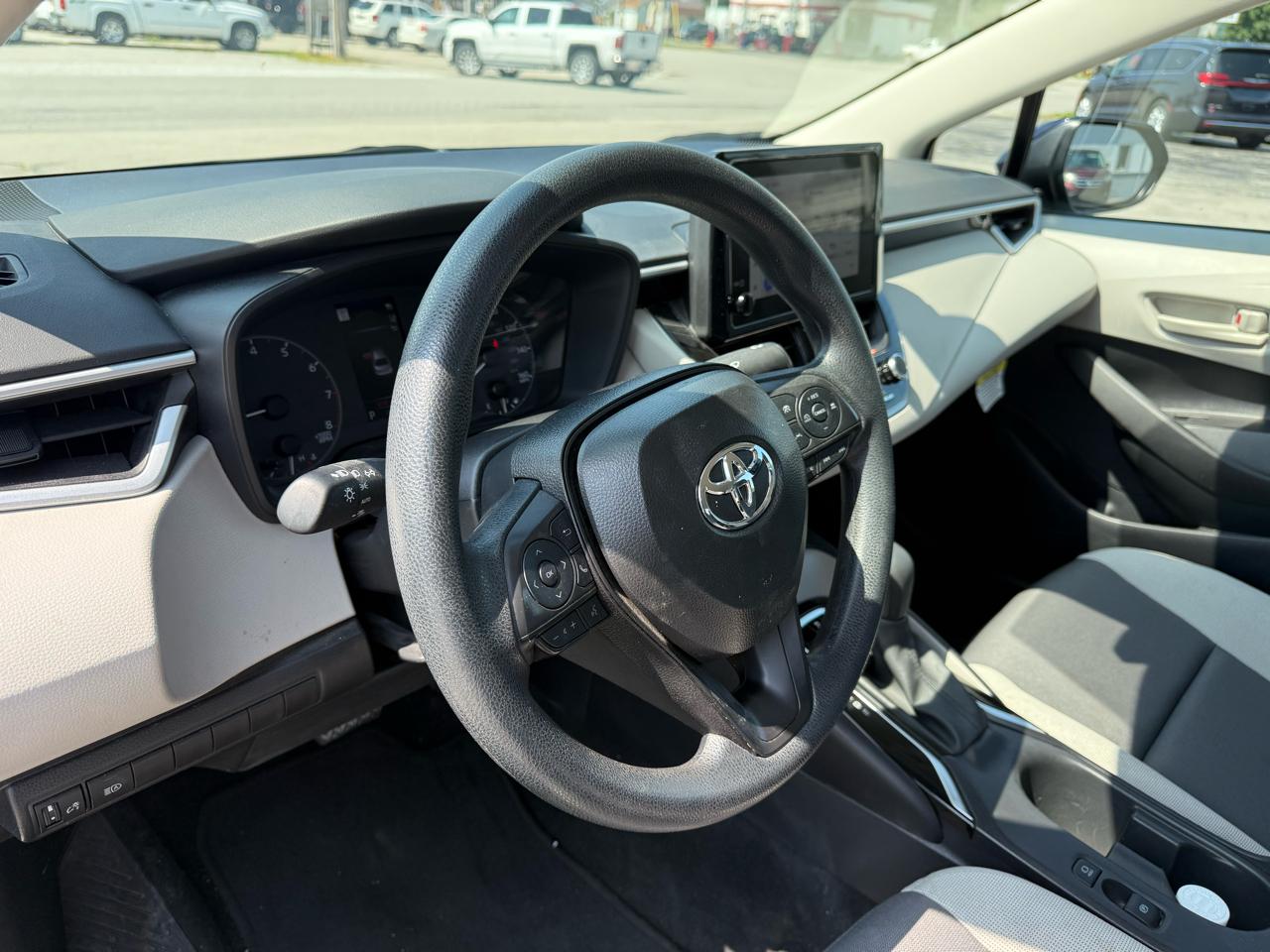 Toyota Corolla LE 2025