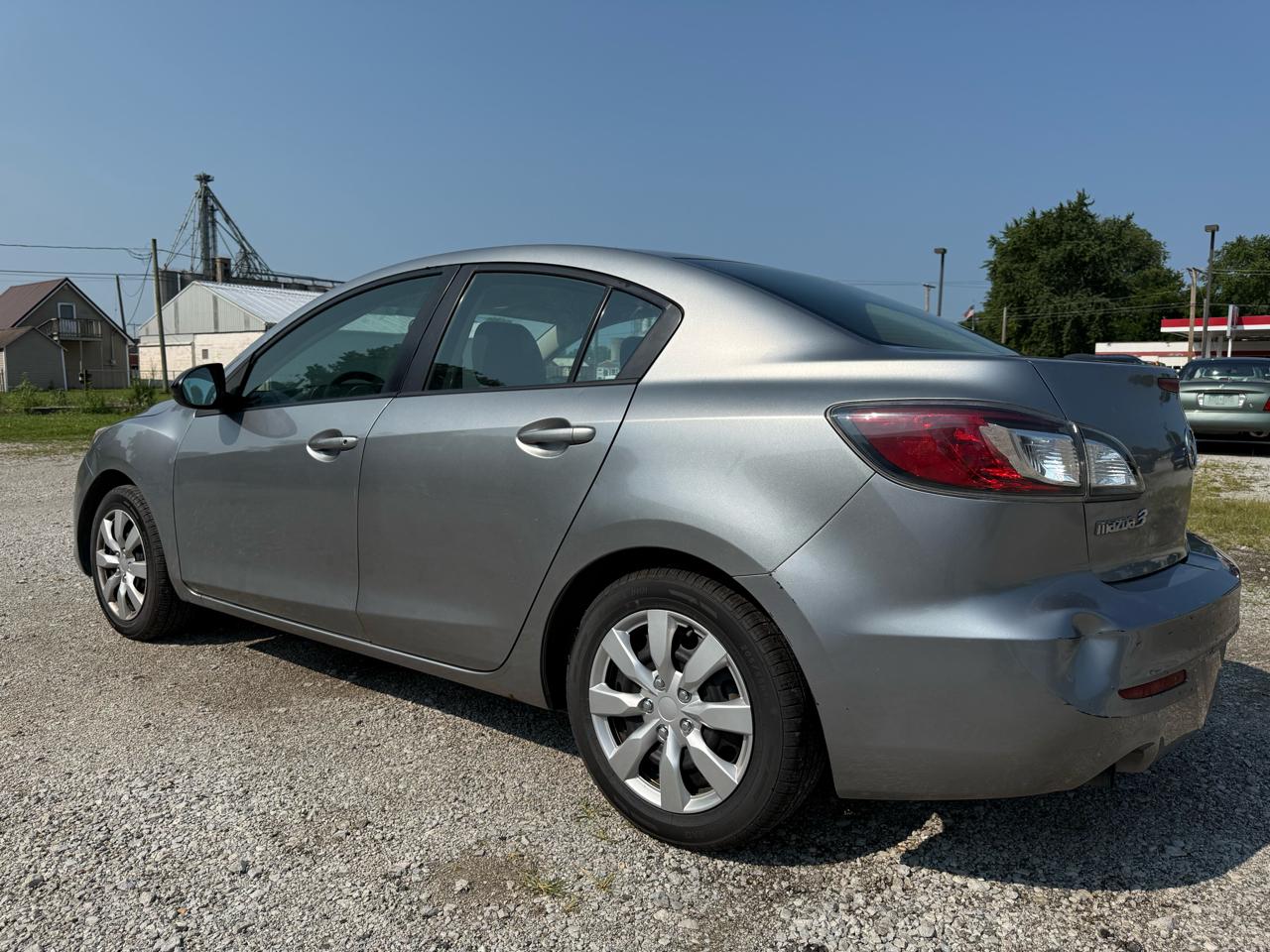 Mazda MAZDA3 i Sport 4-Door 2012