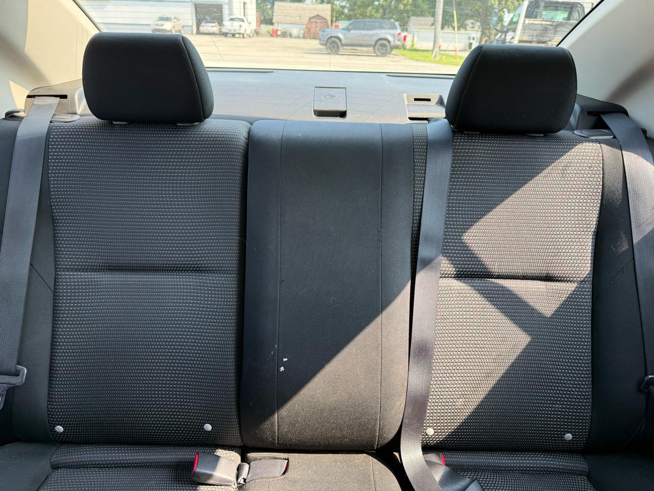Mazda MAZDA3 i Sport 4-Door 2012