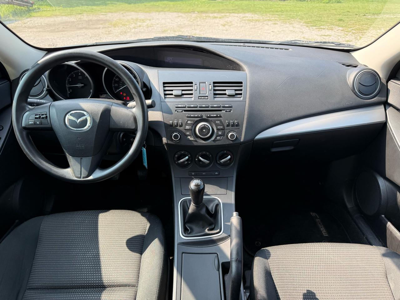 Mazda MAZDA3 i Sport 4-Door 2012