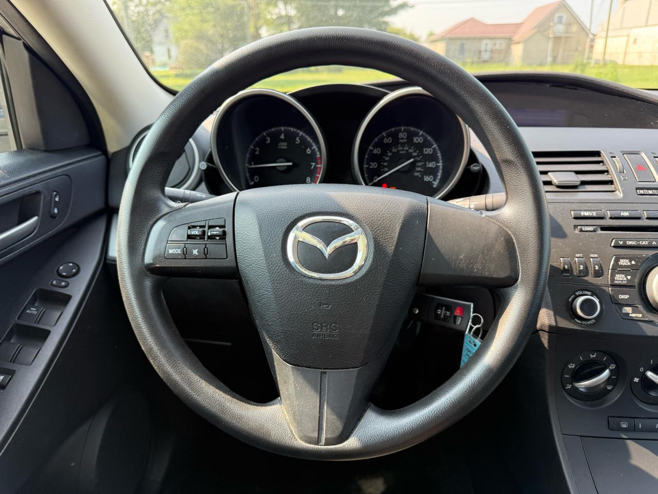 Mazda MAZDA3 i Sport 4-Door 2012