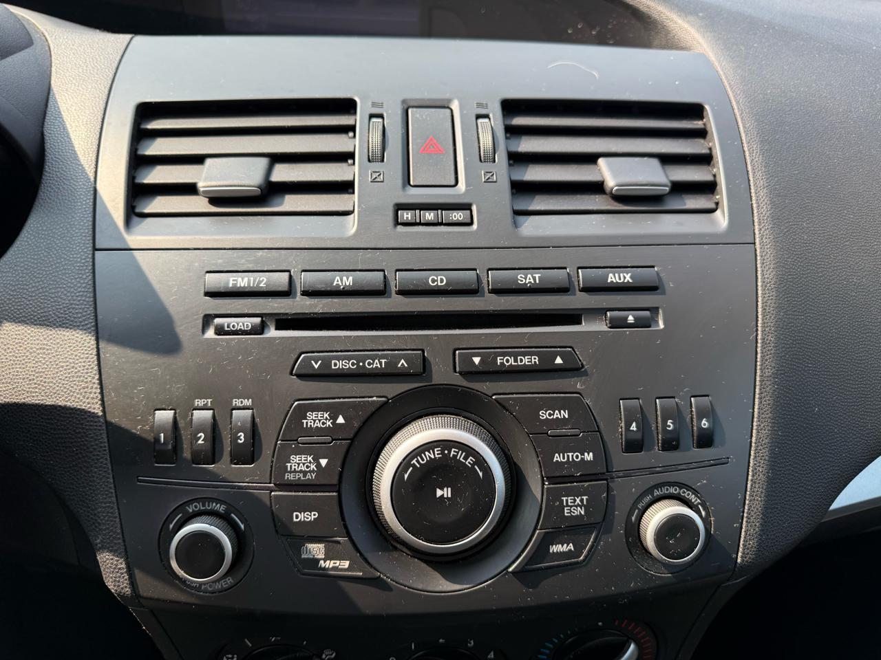 Mazda MAZDA3 i Sport 4-Door 2012