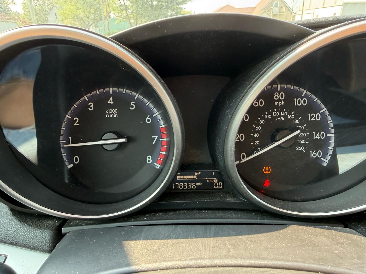 Mazda MAZDA3 i Sport 4-Door 2012