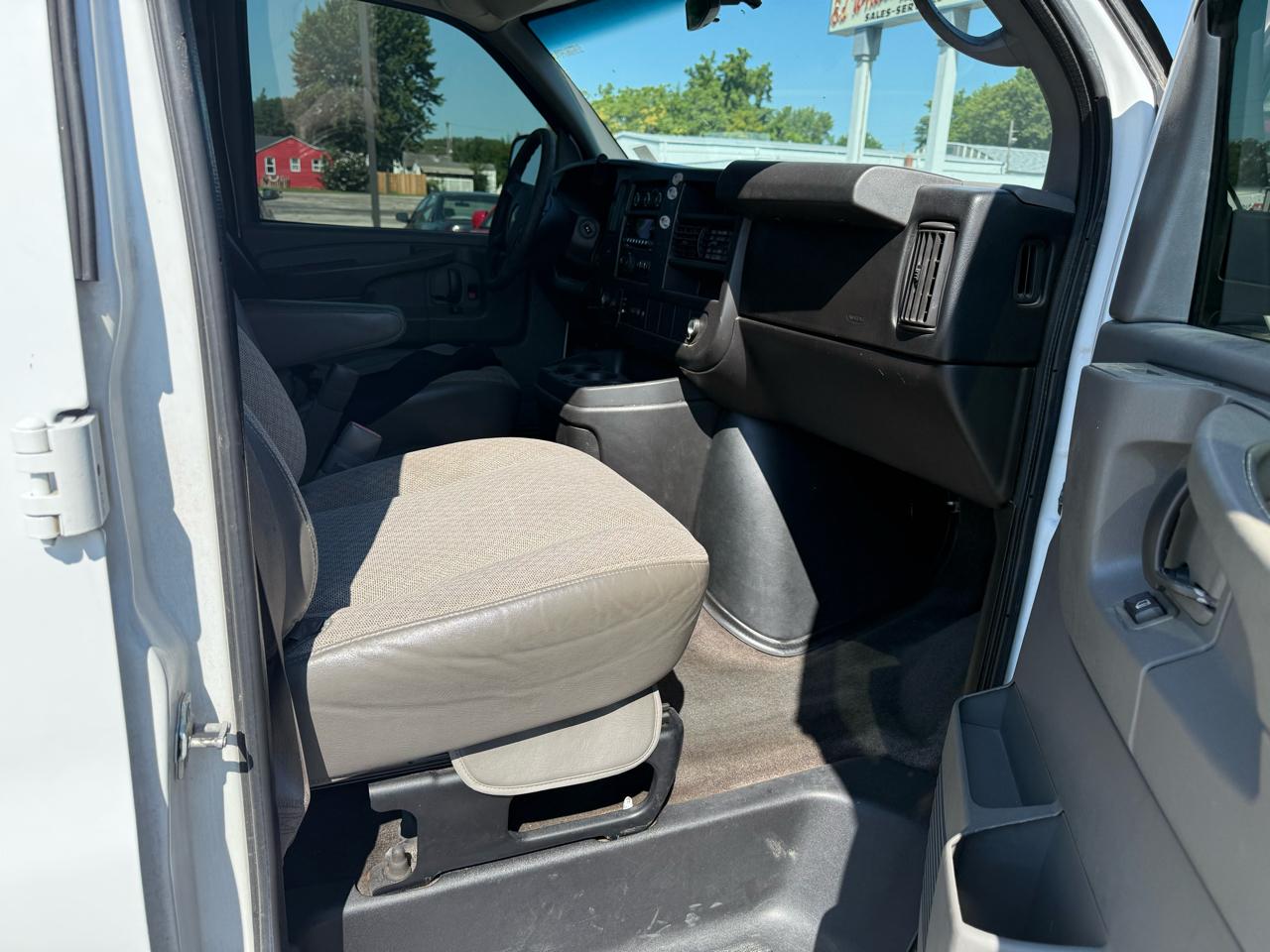 Chevrolet Express LT 3500 Extended 2014