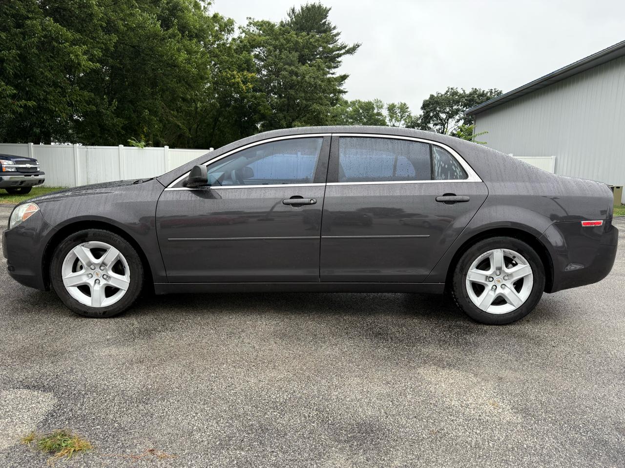 Chevrolet Malibu LS 2012