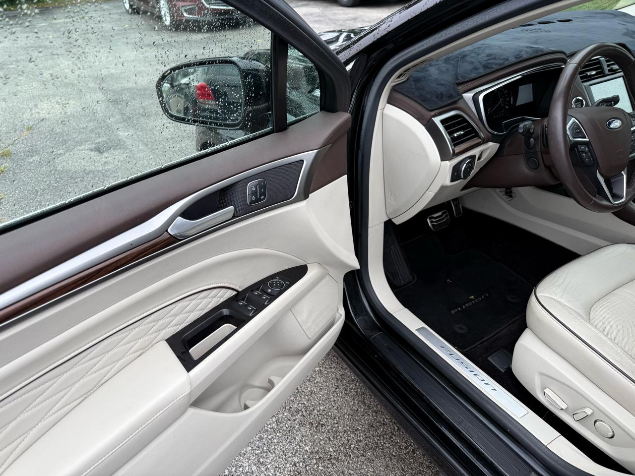 Ford Fusion Titanium AWD 2017