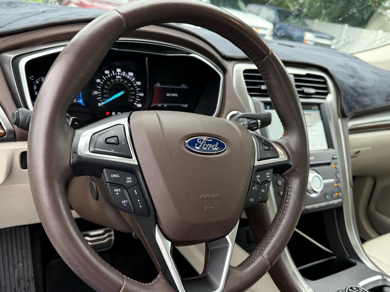 Ford Fusion Titanium AWD 2017