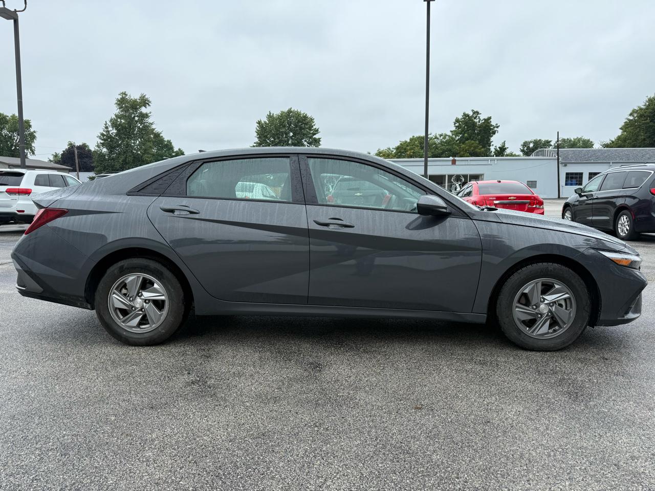 Hyundai Elantra SE 2025