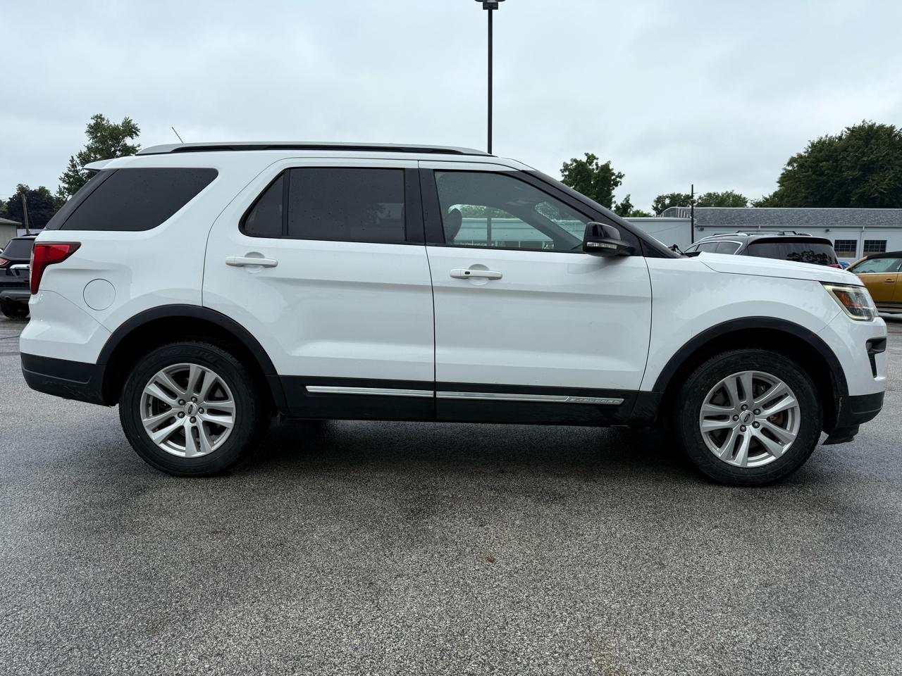 Ford Explorer XLT 4WD 2018