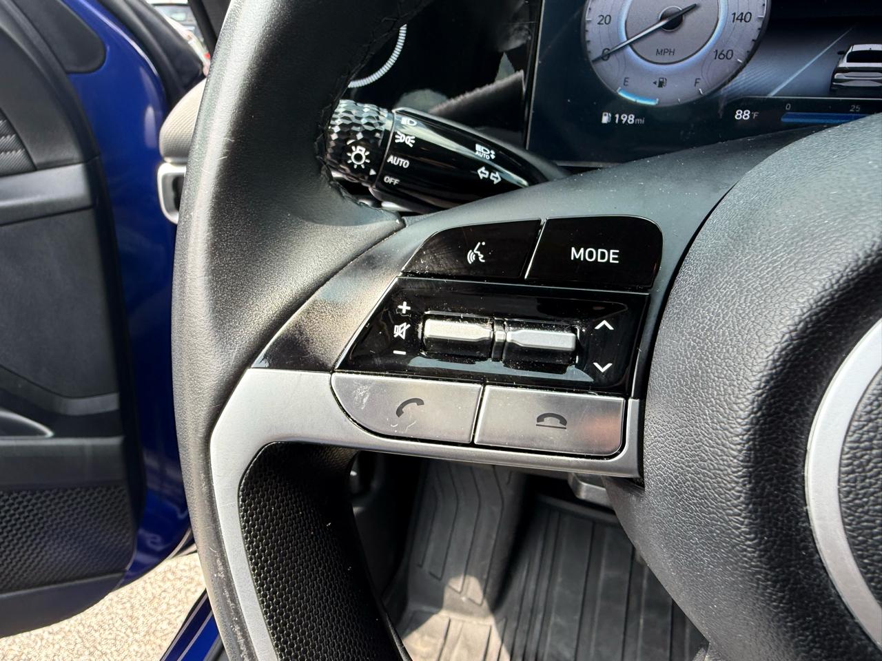 Hyundai Elantra SEL 2023