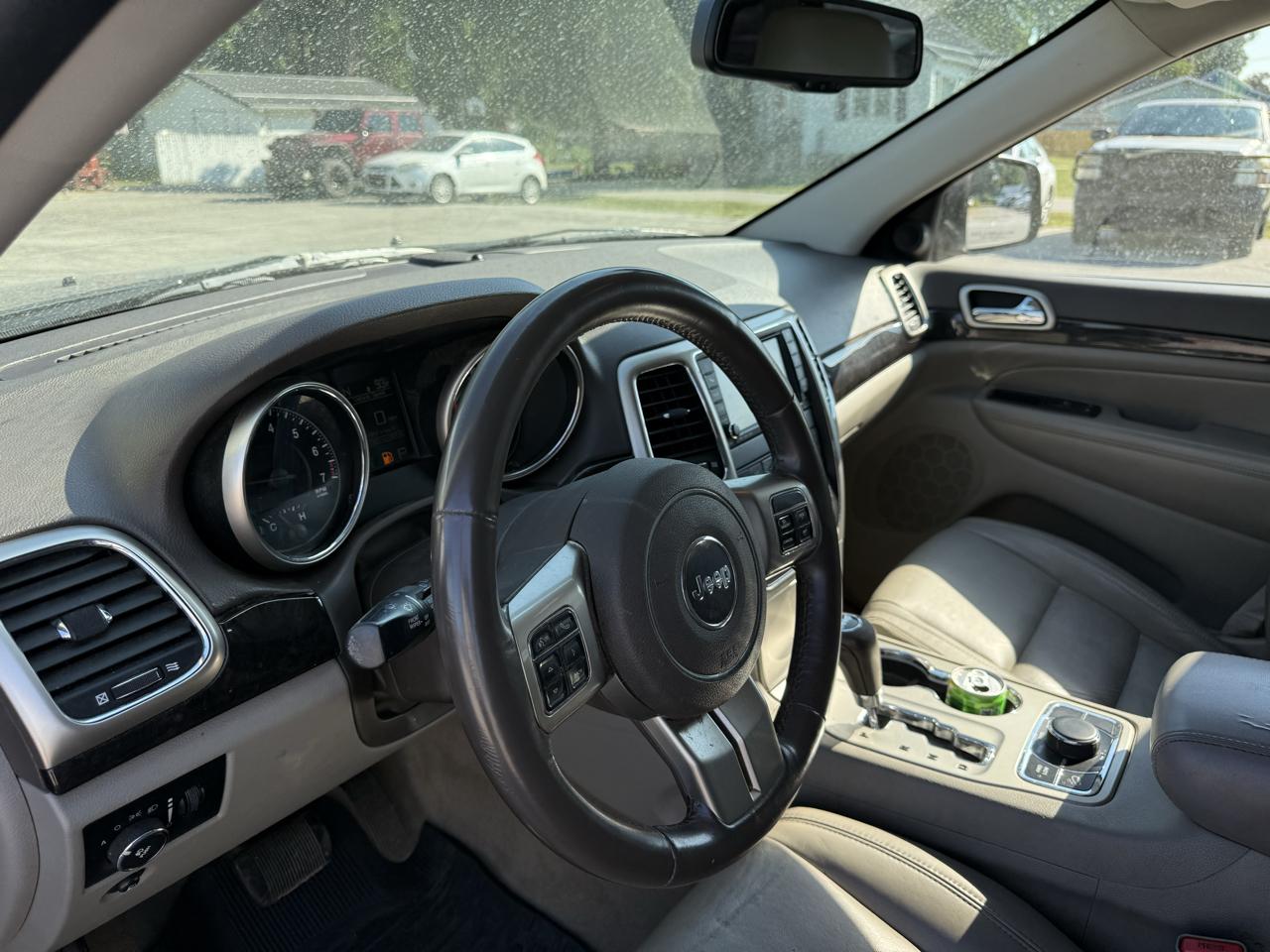 Jeep Grand Cherokee Laredo 4WD 2011