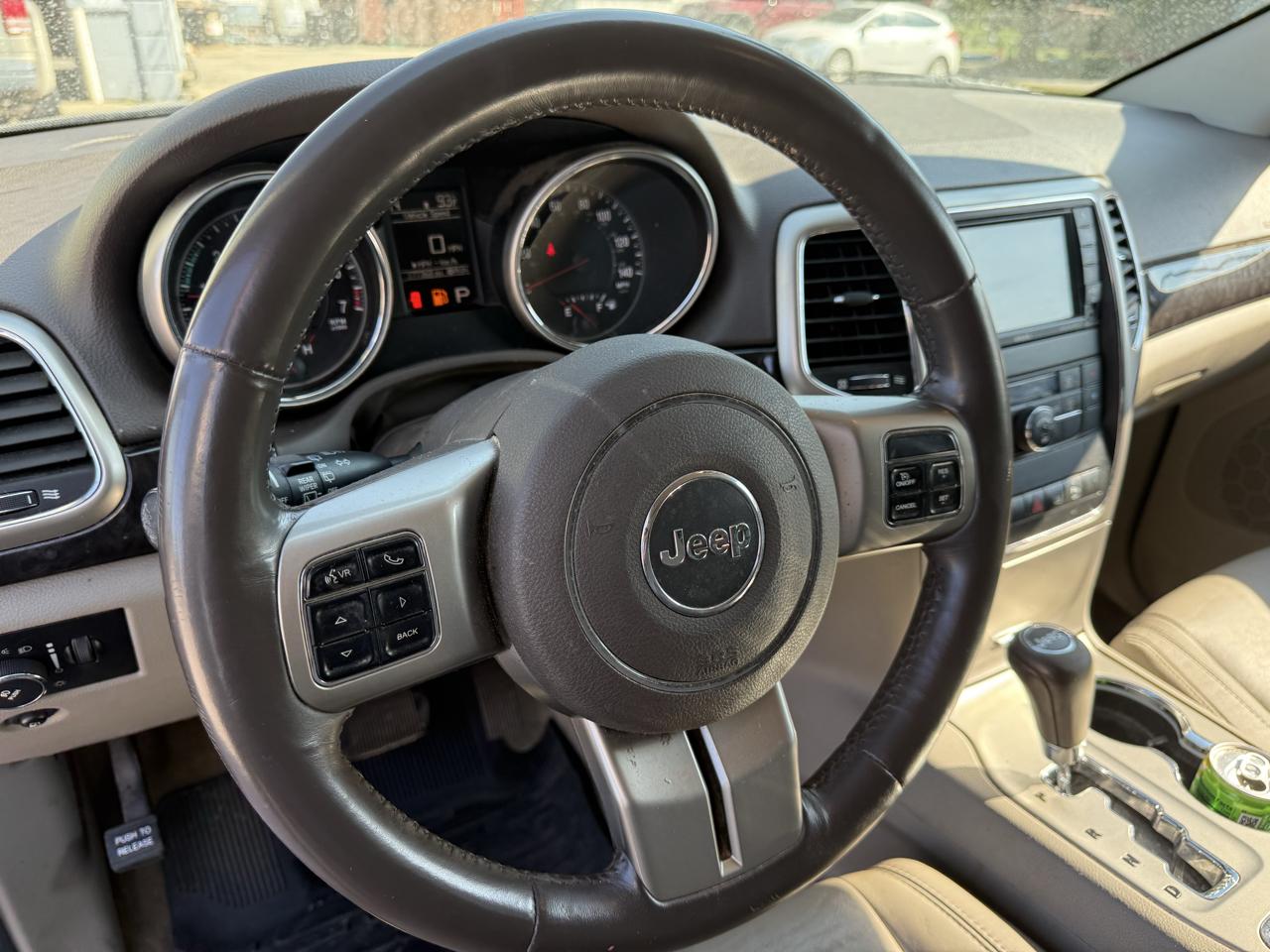 Jeep Grand Cherokee Laredo 4WD 2011