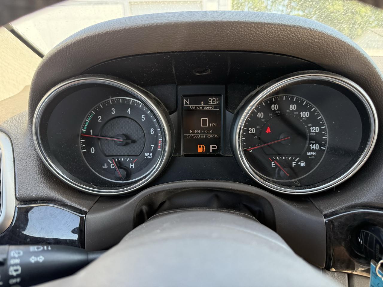 Jeep Grand Cherokee Laredo 4WD 2011