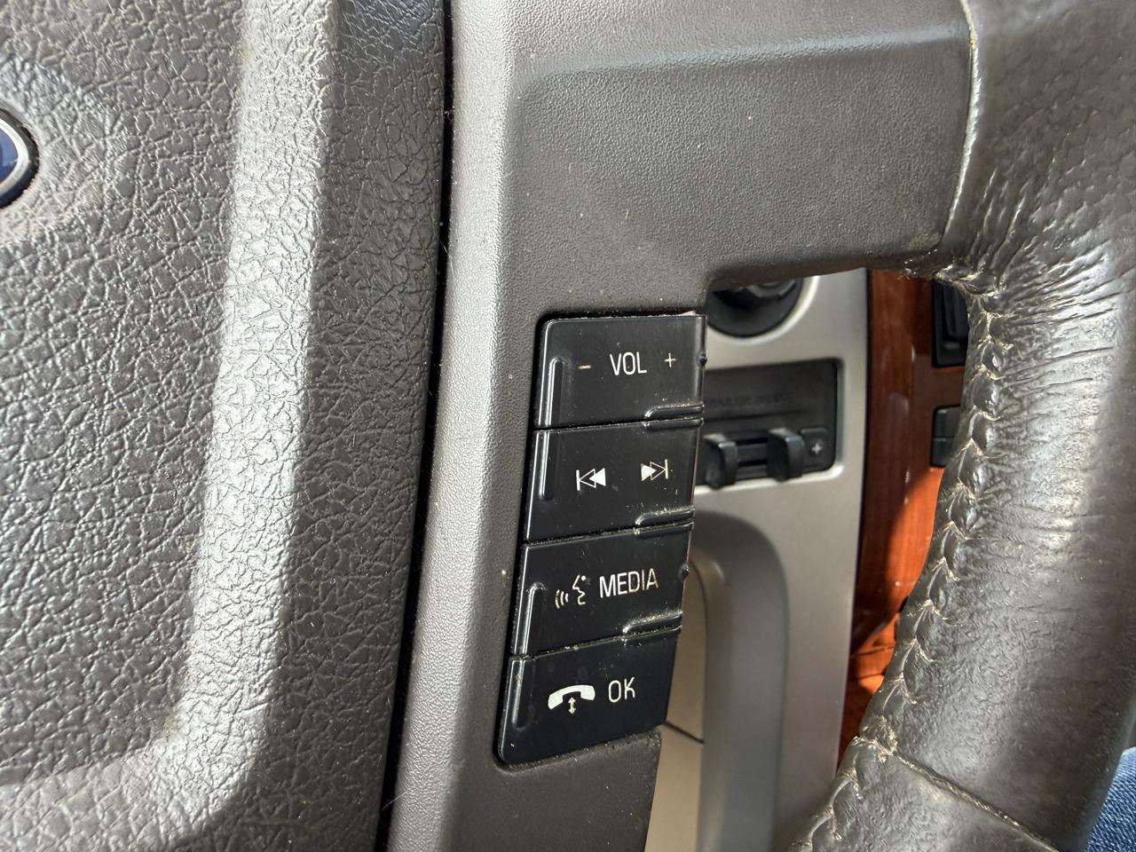 Ford F-150 Lariat SuperCrew 6.5-ft. Bed 4WD 2010