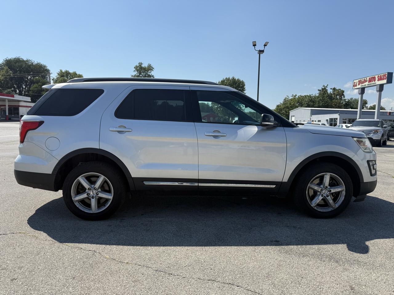 Ford Explorer XLT 4WD 2016