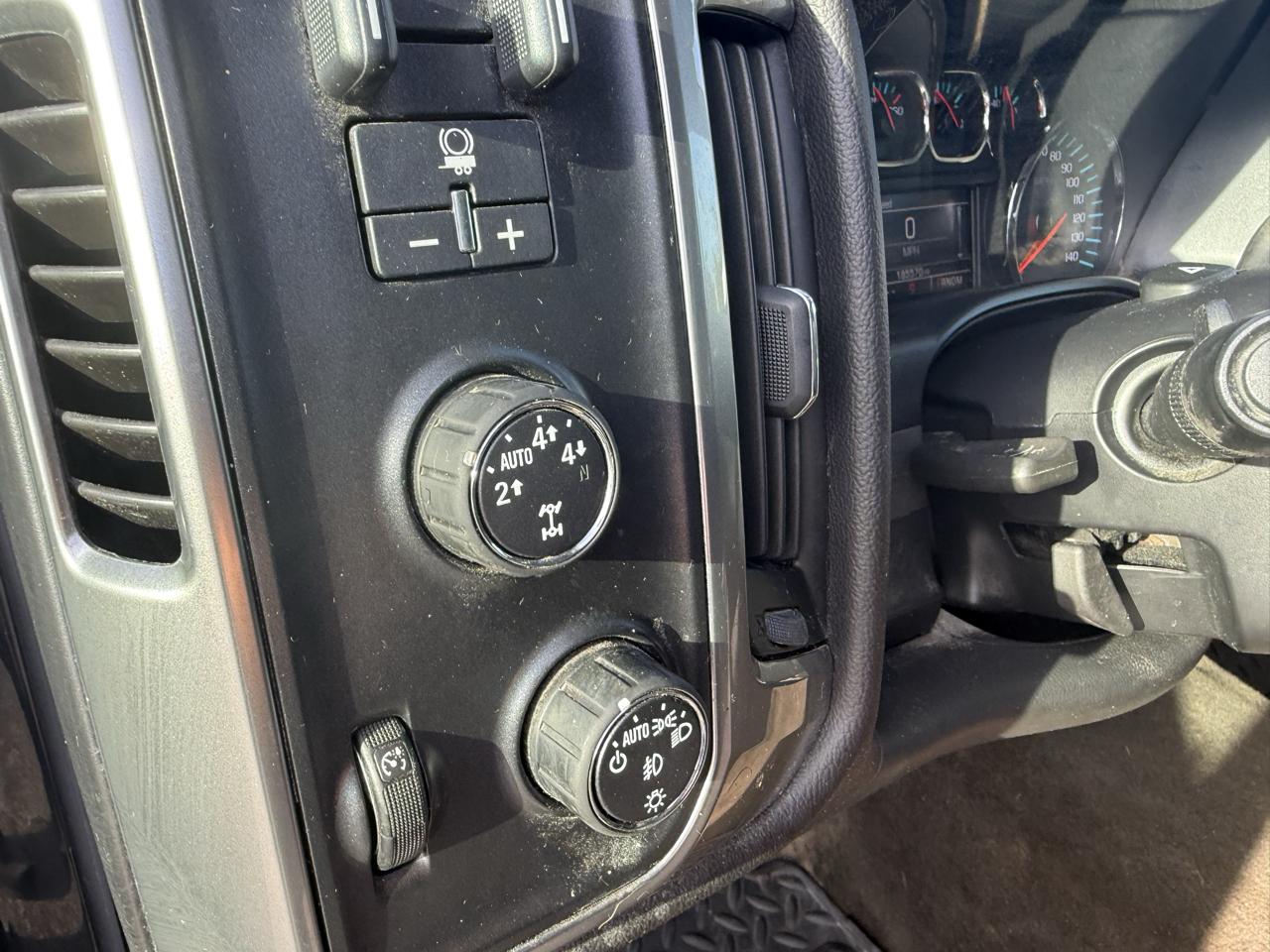 Chevrolet Silverado 1500 LT Crew Cab Long Box 4WD 2016