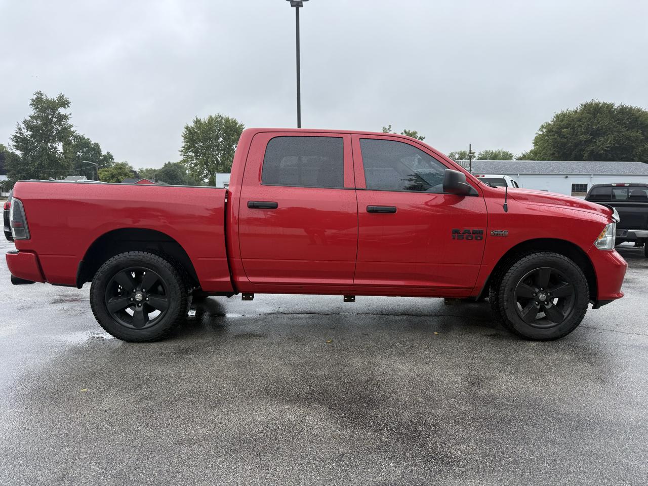 RAM 1500 Tradesman Crew Cab SWB 4WD 2014