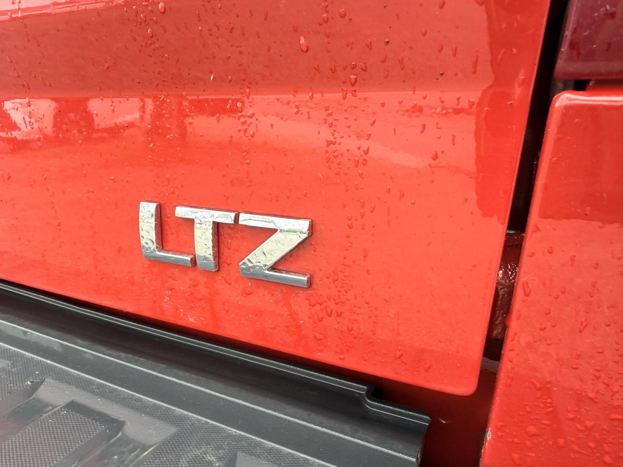 Chevrolet Silverado 1500 LTZ Crew Cab 4WD 2016