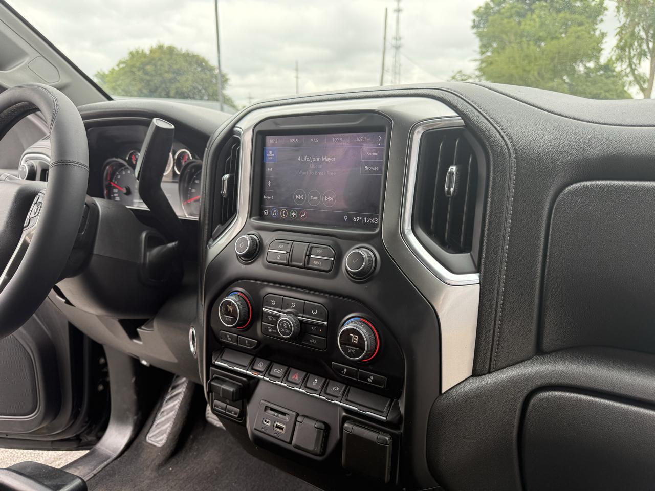 Chevrolet Silverado 1500 LT Crew Cab 4WD 2019