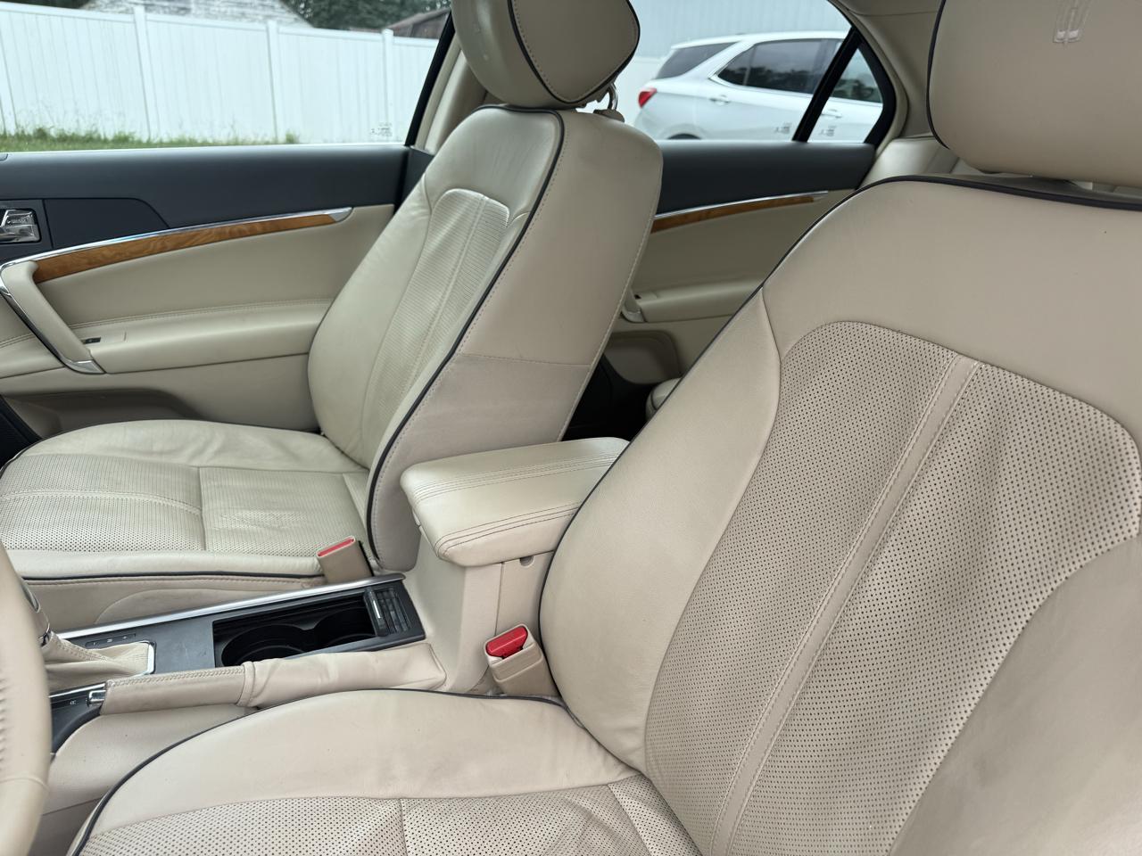 Lincoln MKZ AWD 2012