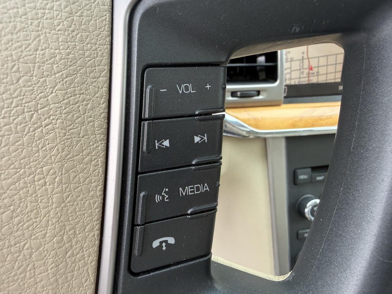 Lincoln MKZ AWD 2012