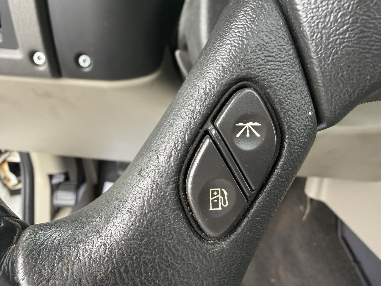 HUMMER H2 Sport Utility 2004