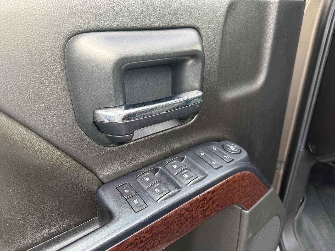 GMC Sierra 1500 SLE Crew Cab Long Box 4WD 2014