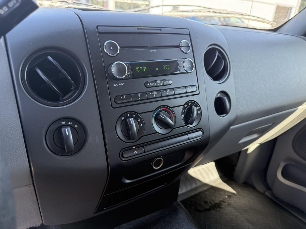 Ford F-150 XL SuperCab 4WD 2008