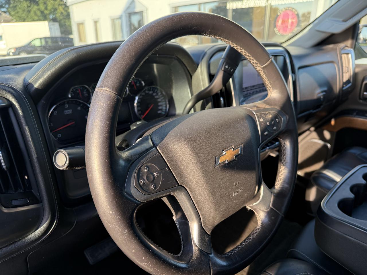 Chevrolet Silverado 1500 LTZ Double Cab Short Box 4WD 2017