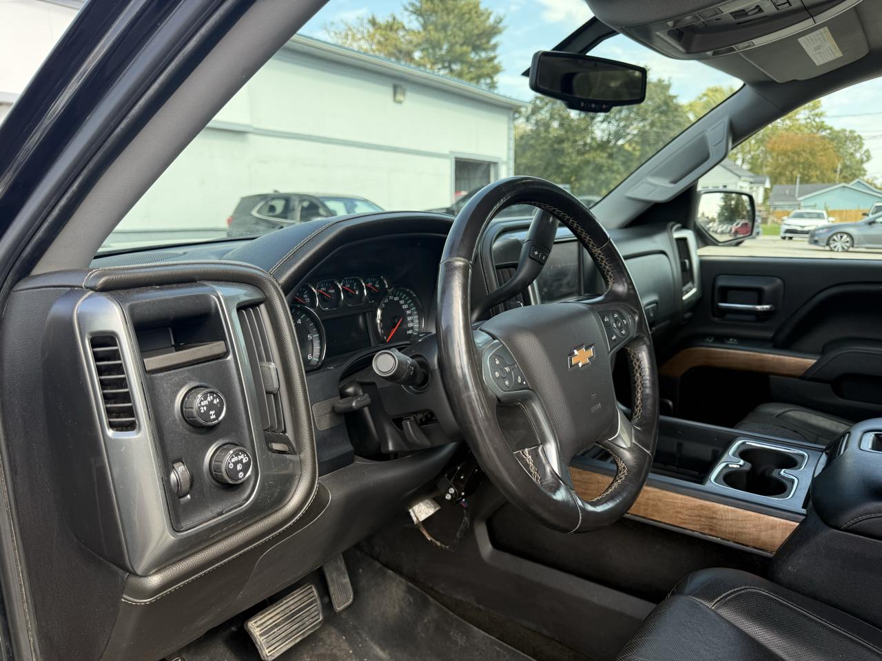 Chevrolet Silverado 1500 LTZ Crew Cab Long Box 4WD 2015