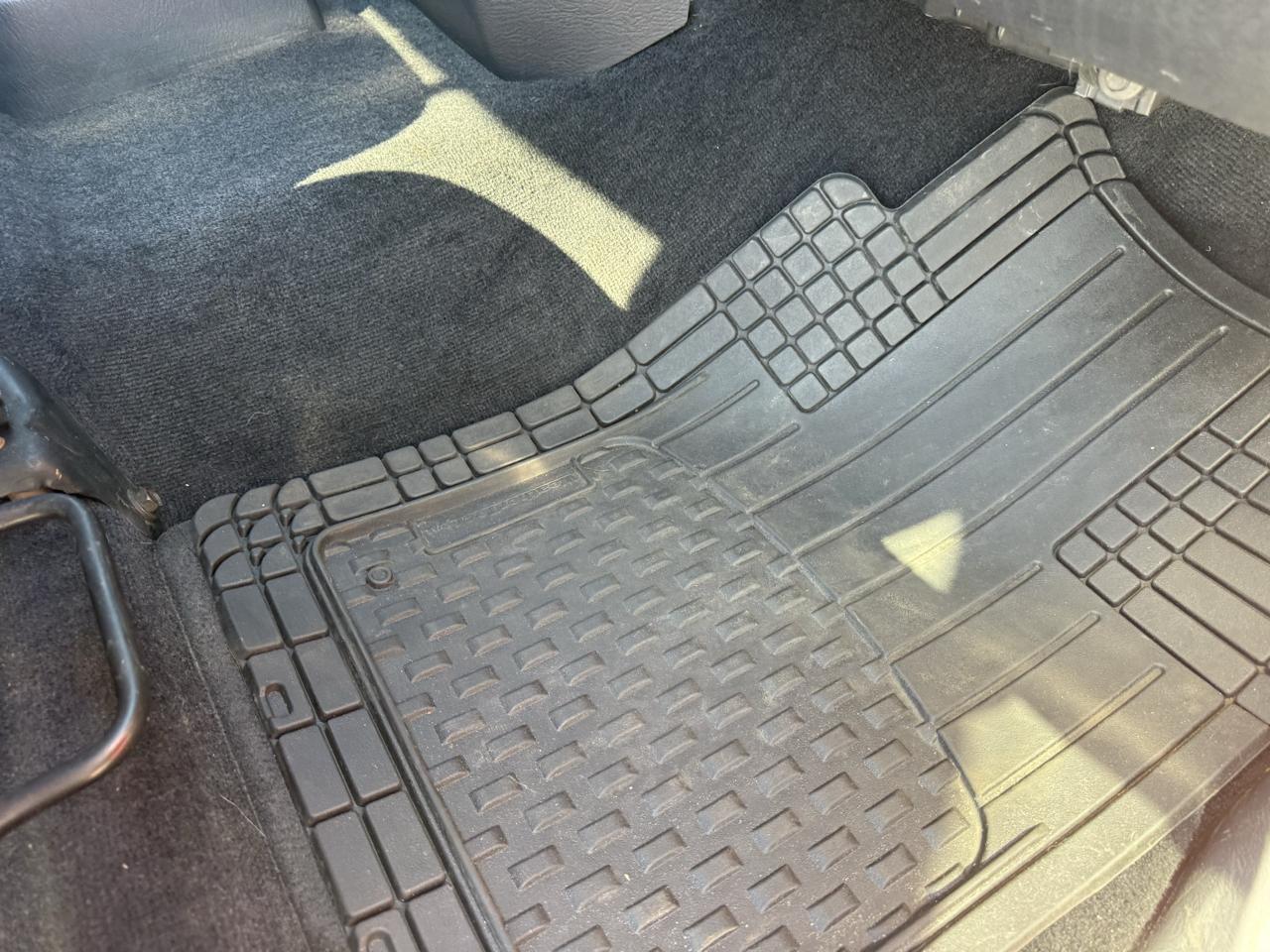 Dodge Ram 1500 Laramie Short Bed 4WD 2005