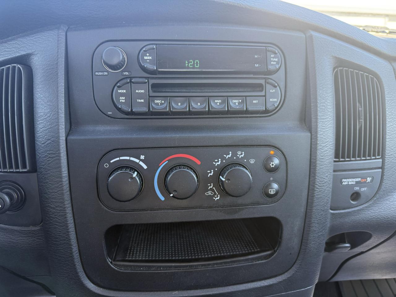 Dodge Ram 1500 Laramie Short Bed 4WD 2005
