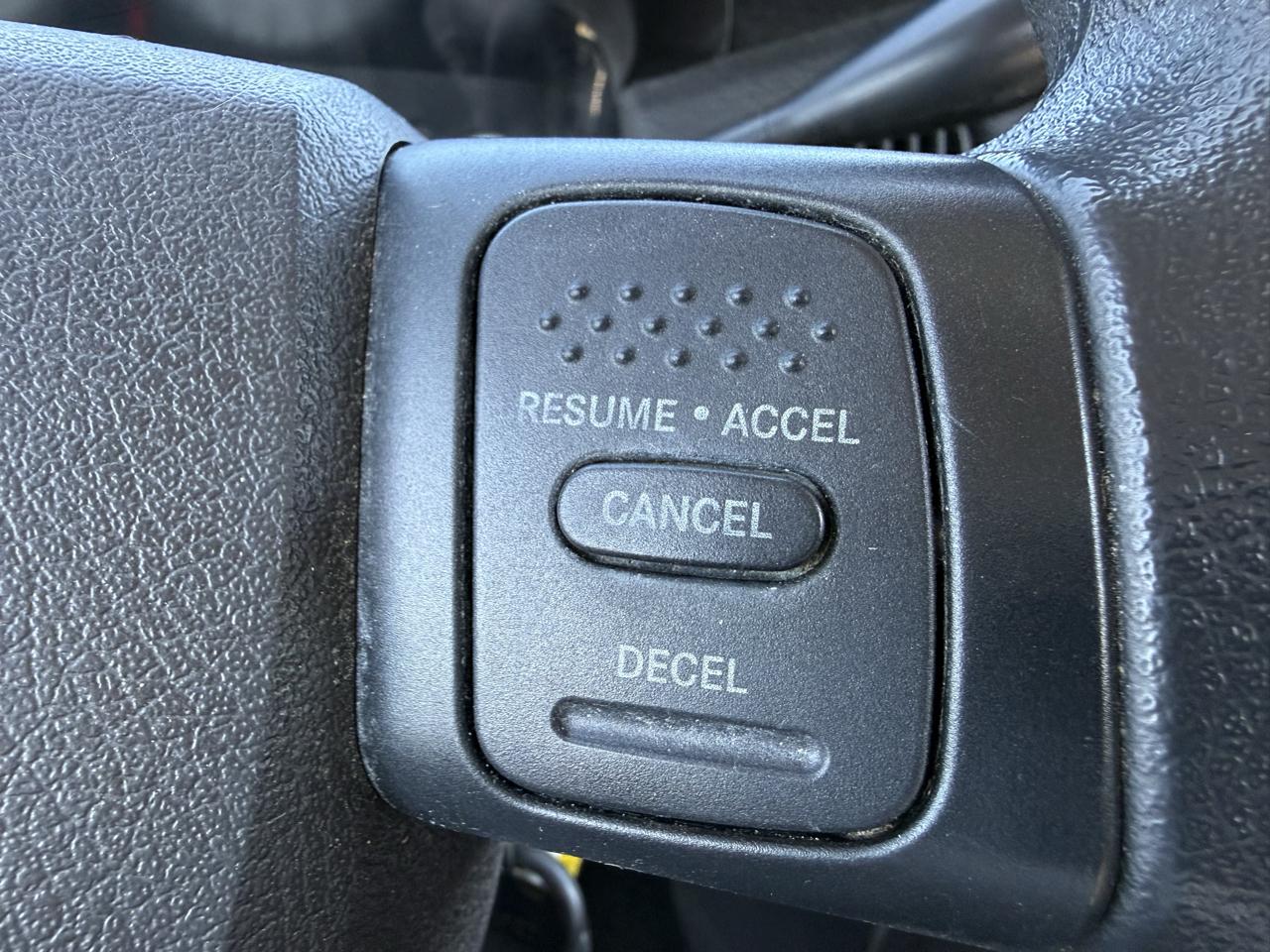 Dodge Ram 1500 Laramie Short Bed 4WD 2005