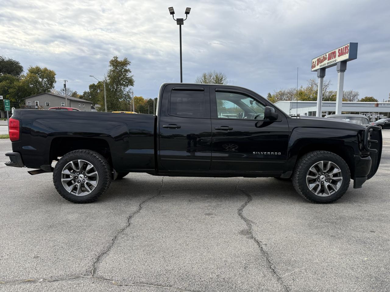 Chevrolet Silverado 1500 LT Double Cab 4WD 2017
