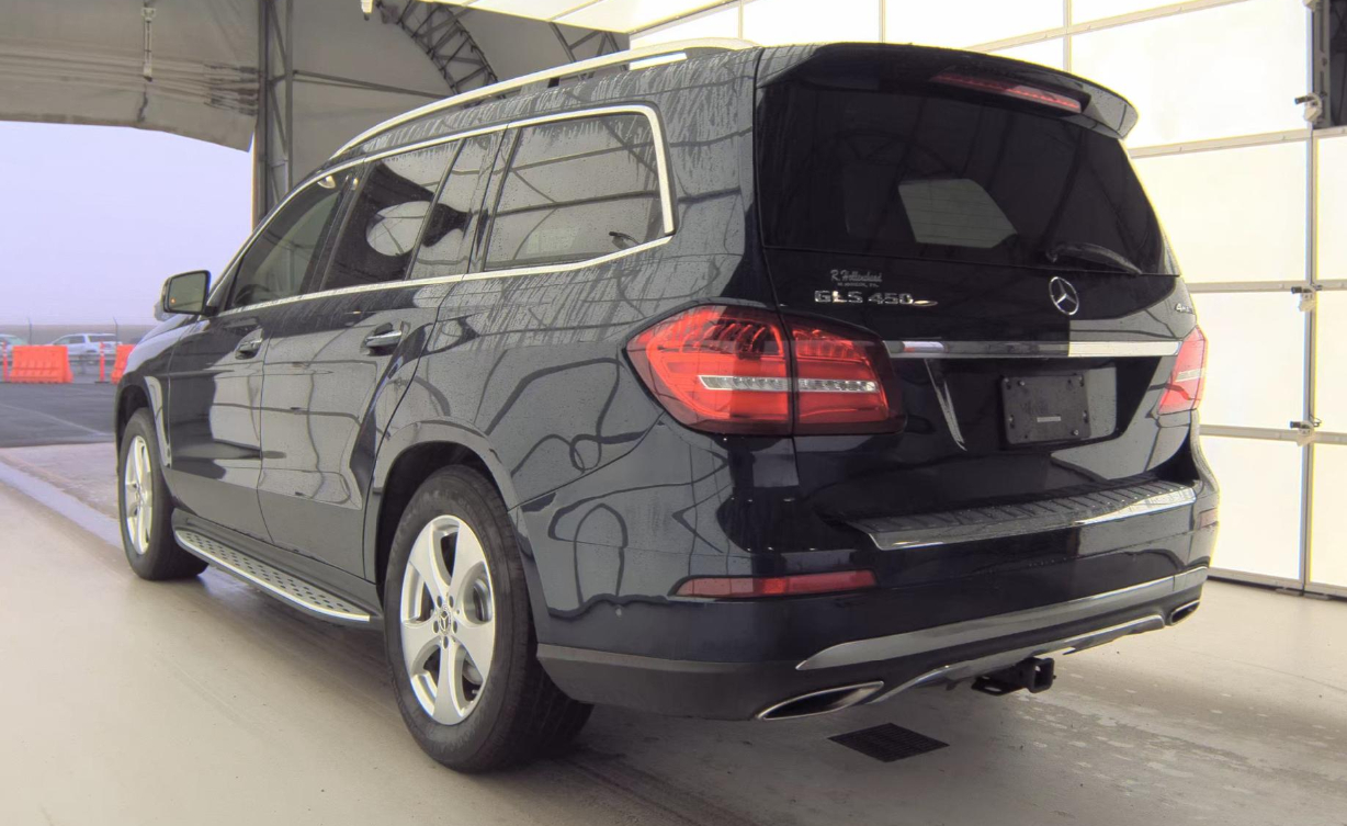 2017 Mercedes Benz GLS 450 4MATIC photo 2